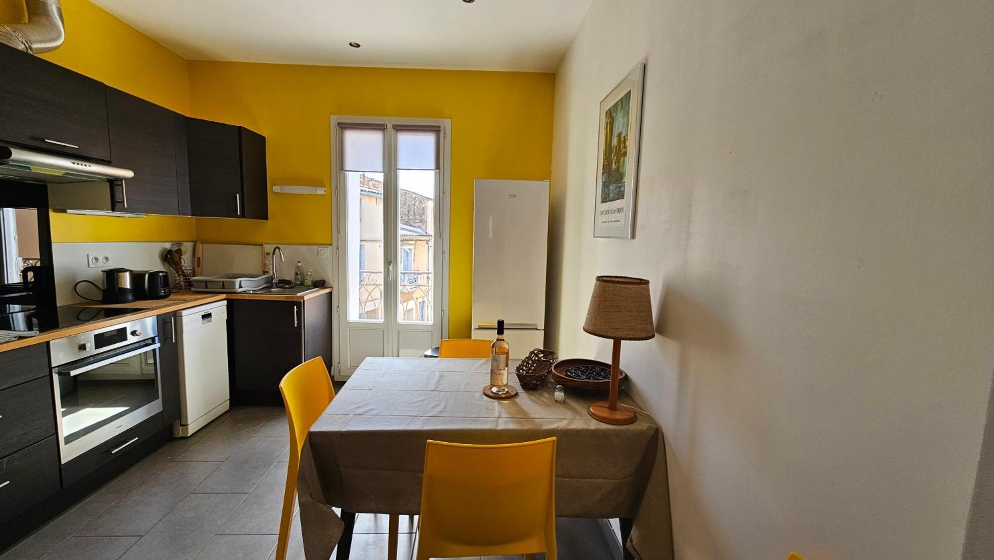 Maison Vigneronne 8p / Jardin / Parking Gigean