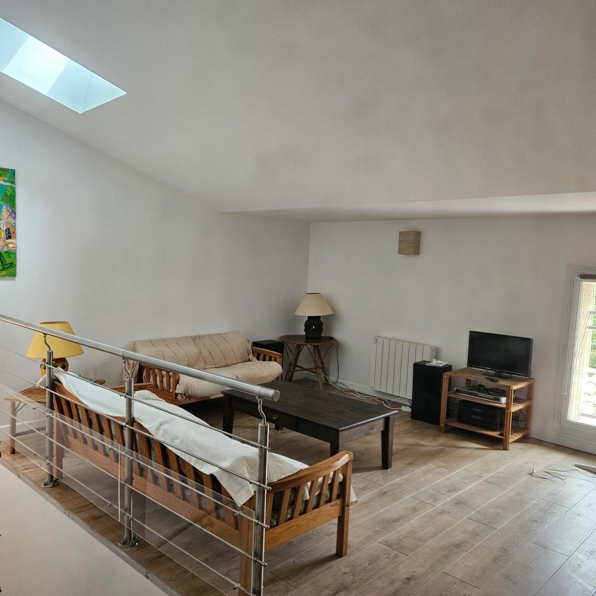 Maison Vigneronne 8p / Jardin / Parking * Gigean